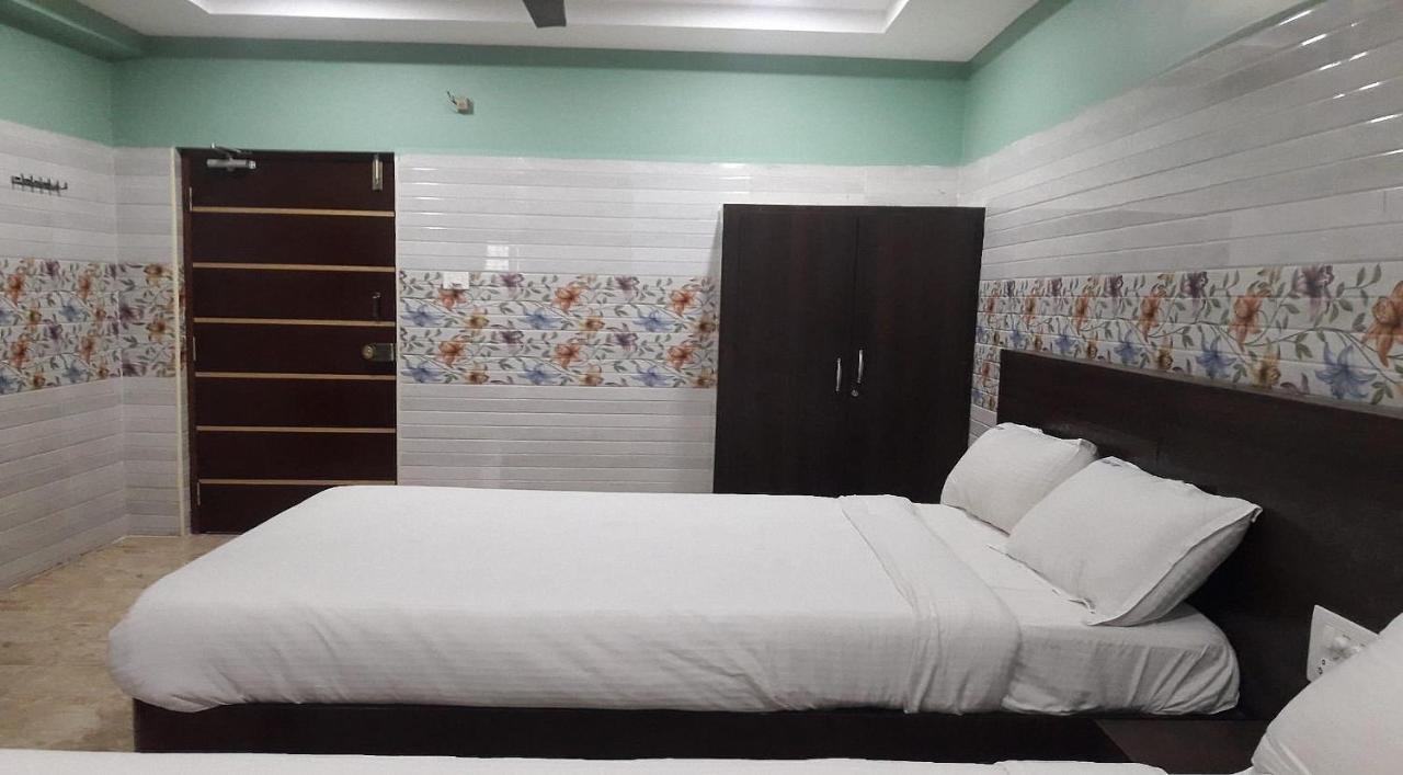 Surya Grand Tiruchanoor Tirupati Bagian luar foto