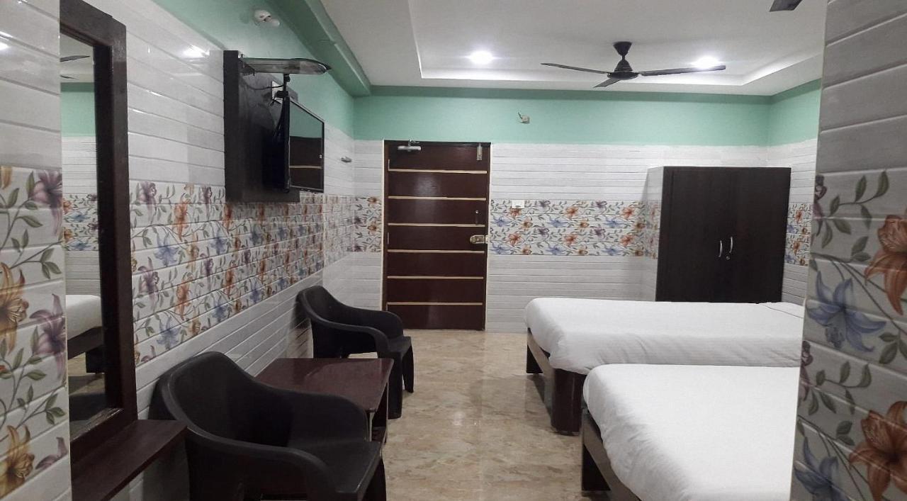 Surya Grand Tiruchanoor Tirupati Bagian luar foto